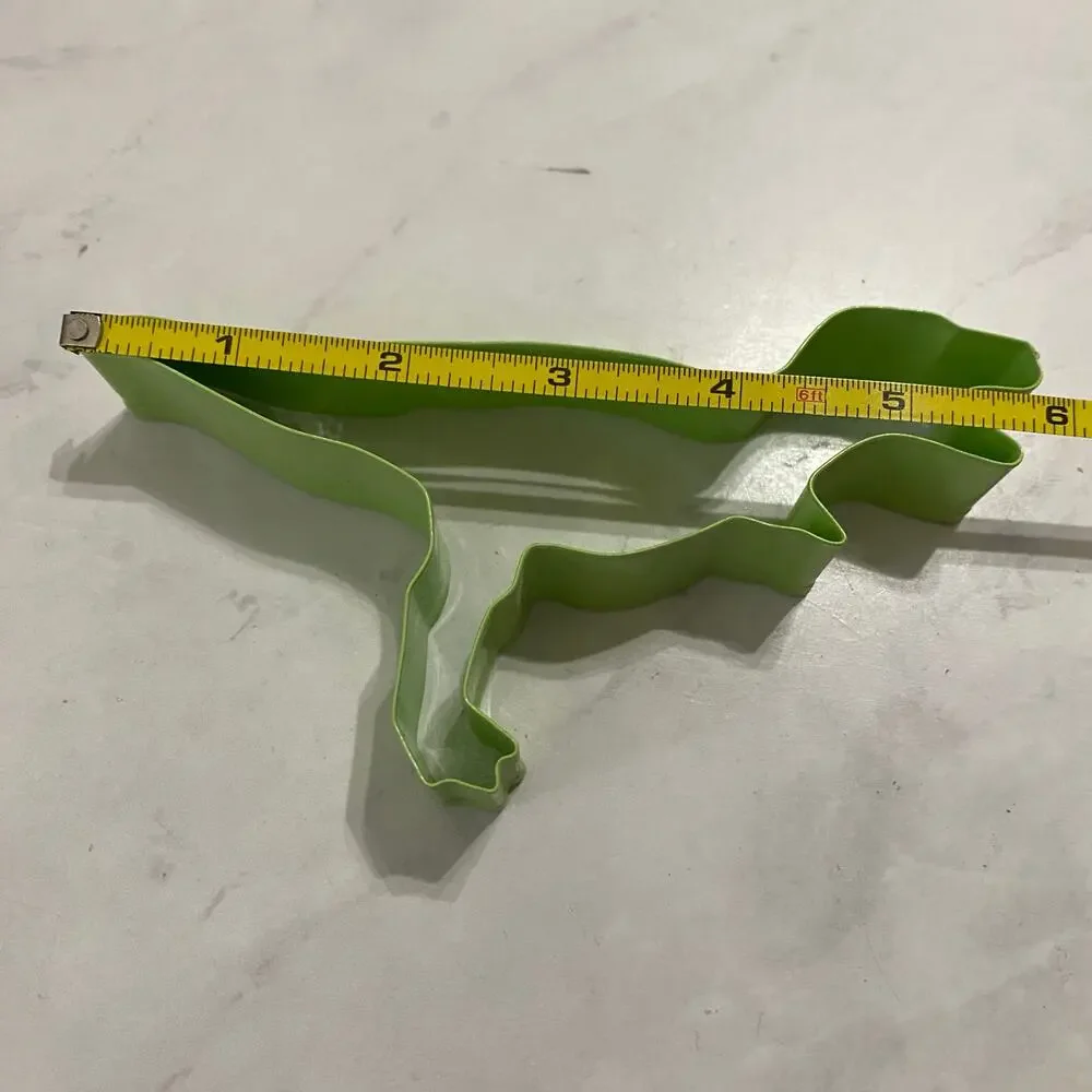 Dinosaur cookie cutters Brontosaurus Velociraptor T-Rex Stegosaurus Triceratops